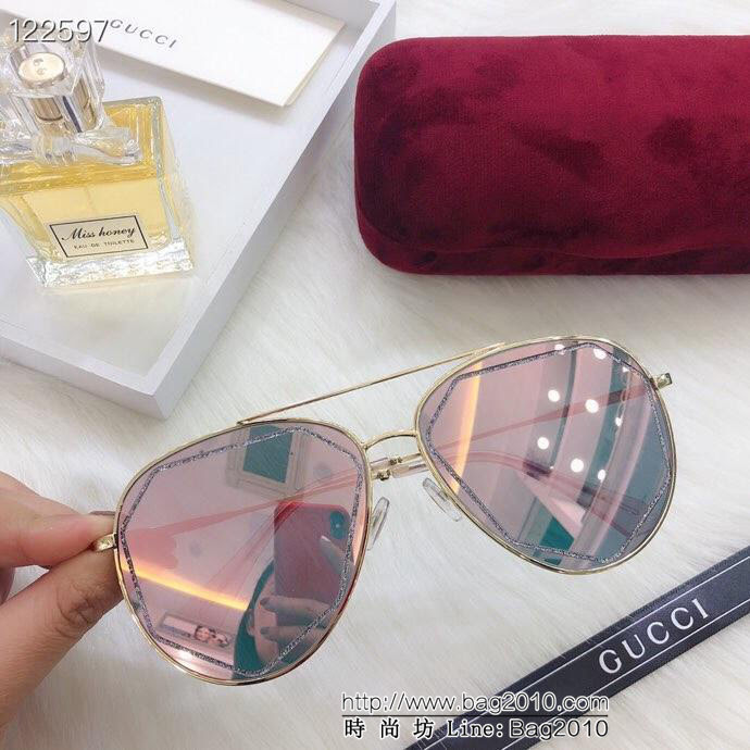 GUCCI古馳 超輕 原單代工廠推薦款 專櫃新款 偏光且鍍膜防止紫外線 女裝太陽眼鏡  lly1156